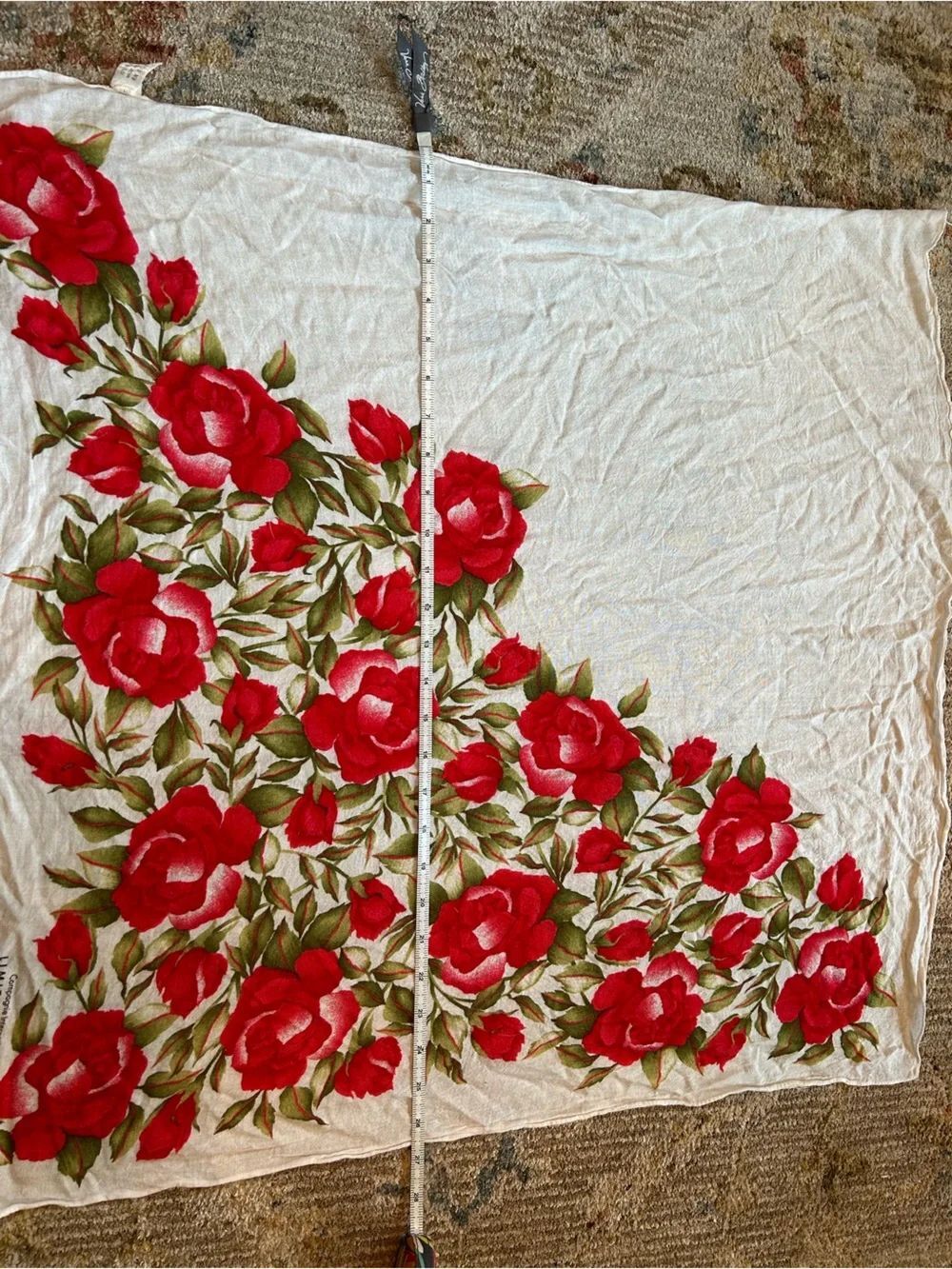 Vintage Limited Express White Square Scarf with Red Rose and Green Leaf Print - Picture 3 of 9